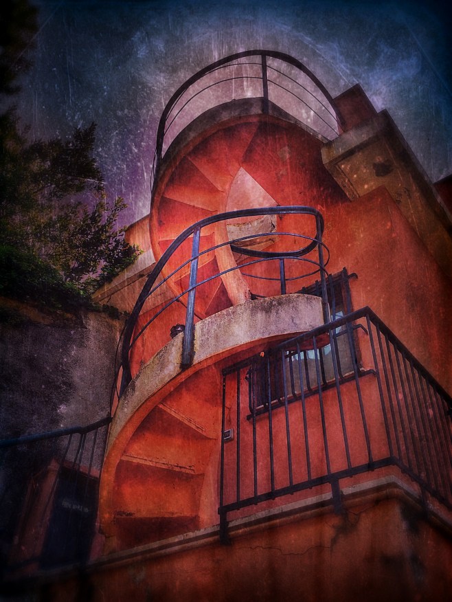 Spiral on the outside